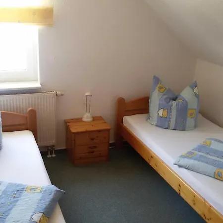 Apartment Schueler Mit Terrasse Und Garten Zinnowitz